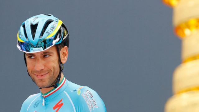 Astana all'italiana: Vincenzo Nibali, Gianni Moscon e Valerio Conti vicini al team kazako.