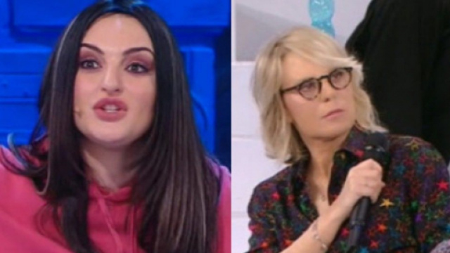 Maria De Filippi sarebbe delusa da Arisa per l'improvvisa uscita dal cast di Amici.