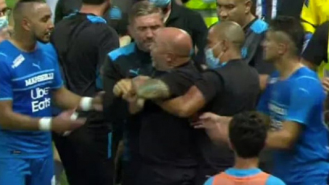 Jorge Sampaoli proche d'en venir aux mains. (Cr&eacute;dit Twitter)