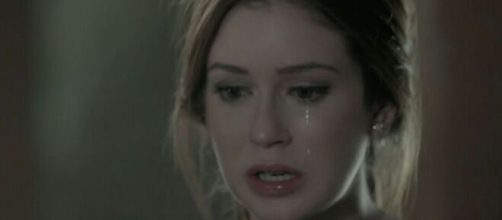 Isis afirma que cogitou se matar em 'Imp&eacute;rio'. (Reprodu&ccedil;&atilde;o/TV Globo)