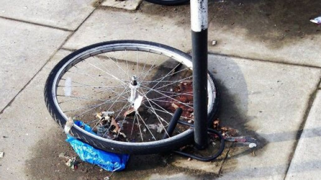 Furti di bicicletta, il 30% &egrave; compiuto da squadre organizzate. E i ciclisti derubati mettono alla gogna social i sospettati.