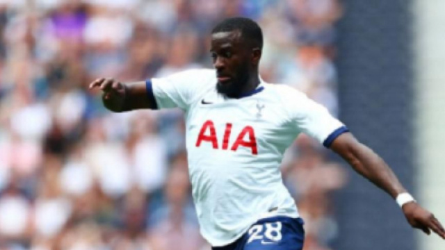 Tanguy Ndombele, centrocampista del Tottenham.