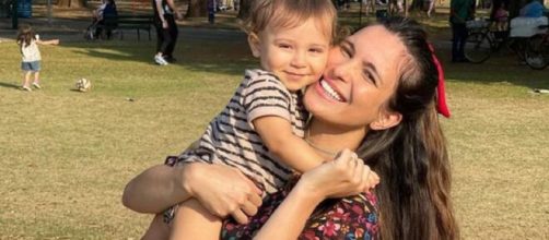 Kamila Salgado curte dia de sol com o filho (Reprodu&ccedil;&atilde;o/Instagram/@kamila_salgado)