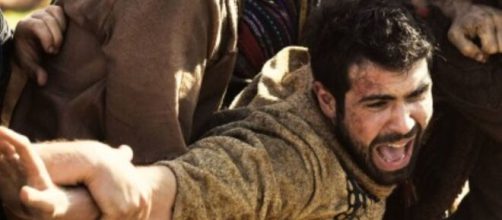 O protagonista de 'G&ecirc;nesis' sofrer&aacute;. (Reprodu&ccedil;&atilde;o/RecordTV)