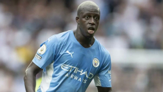 Benjamin Mendy : la r&eacute;v&eacute;lation de ses images 'obsc&egrave;nes' cr&eacute;e une vague de moqueries - Source : capture d'&eacute;cran, Twitter @ActuuFoot__