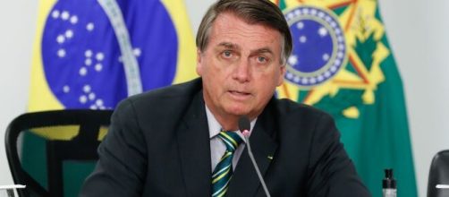 Bolsonaro chama de 'idiota' quem compra feij&atilde;o ao inv&eacute;s de fuzil (Arquivo Blasting News)