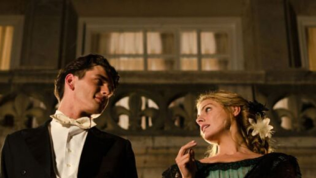 Grand Hotel trama 13^ puntata: Diego scopre che Alicia ha un amante, Javier &egrave; un disertore.