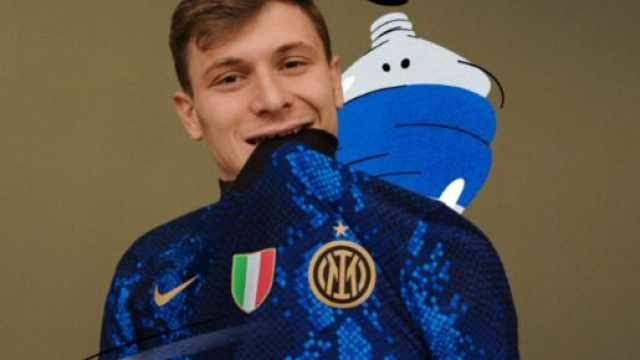 Inter su Meret e Cragno per il 2022, Real su Barella, il Barca offrirebbe Aguero alla Juve.