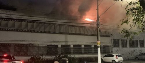 Famosos lamentam inc&ecirc;ndio (Reprodu&ccedil;&atilde;o/Twitter/@ErikaKHilton)