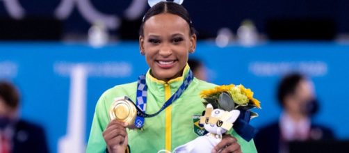 Rebeca Andrade ganha homenagens ap&oacute;s vit&oacute;ria (Miriam Jeske/COB)