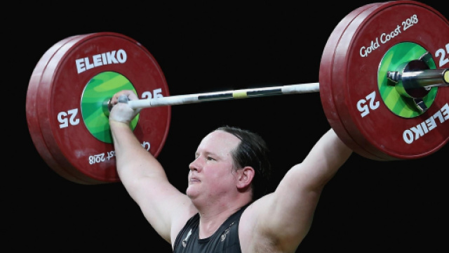 Laurel Hubbard, la prima atleta olimpica transgender: 'Lo sport &egrave; inclusione'.