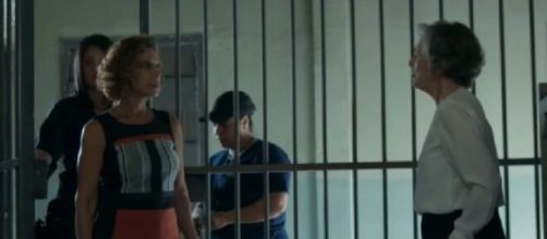 L&iacute;gia e Sabine em 'Pega Pega'. (Reprodu&ccedil;&atilde;o/TV Globo)