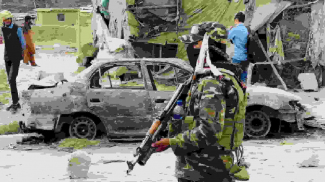 Afghanistan: continuano le partenze per fuggire dal Paese.