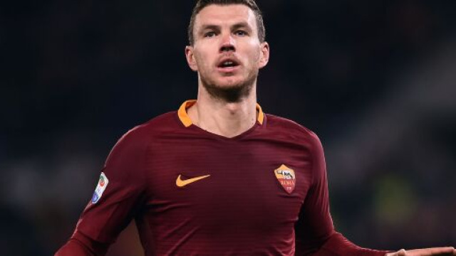 Roma, sono ore decisive per il futuro di Dzeko.