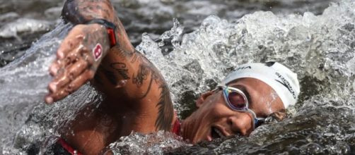Ana Marcela Cunha ganha medalha de ouro na maratona aqu&aacute;tica (Jonne Roriz/COB)