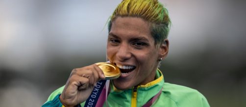 Ana Marcela se destaca na Olimp&iacute;ada (Jonne Roriz/COB)