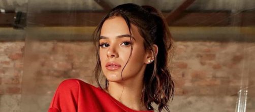 Bruna Marquezine ganha homenagens (Divulga&ccedil;&atilde;o)