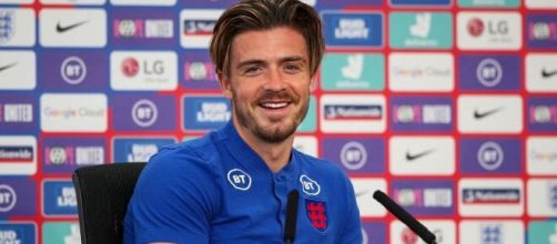 Jack Grealish, en una rueda de prensa (Twitter @JackGrealish)