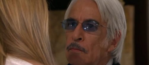 Nikki diz a An&iacute;bal que vai se divorciar de Roy (Reprodu&ccedil;&atilde;o/Televisa)