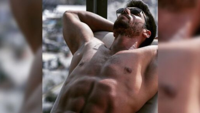 Can Yaman, l'incontro con l'ex naufraga Tittocchia, lei: 'La bellezza si vede, &egrave; gentile'.