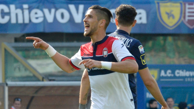 Crotone, Falcinelli potrebbe tornare a vestire la maglia rossoblu.