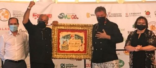 Los ganadores recibieron un premio en dinero (@concurspaellasueca)