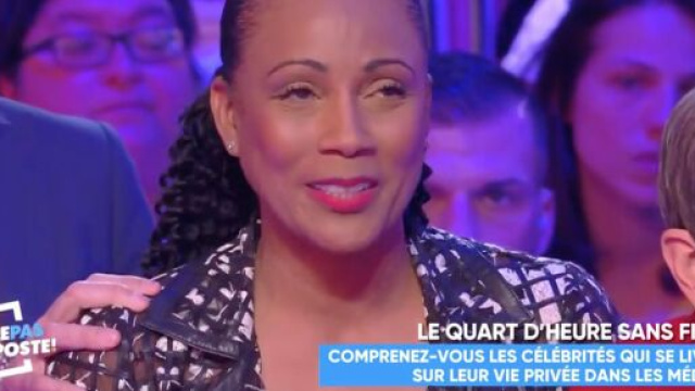 Christine Kelly dans l&rsquo;&eacute;mission TPMP pr&eacute;sent&eacute;e par Cyril Hanouna. Source : capture d&rsquo;&eacute;cran C8.