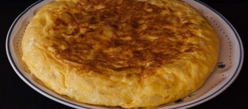 En las redes se ha viralizado el tema de los anticebollistas y los que prefieren la tortilla con cebolla (Pixabay)