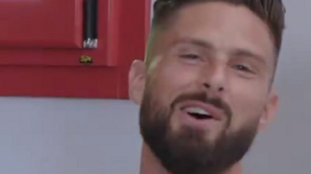 FIFA 22 : la note 'ridicule' d'Olivier Giroud en vitesse le rend fou (capture YouTube)
