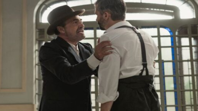 Una vita, spoiler spagnoli: Felipe torna a odiare Ramon a causa dell'amnesia.