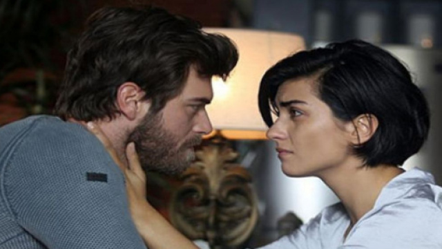 Brave and Beautiful ancora senza collocazione: potrebbe essere trasmessa su Canale 5 alla fine di Love is in the air.