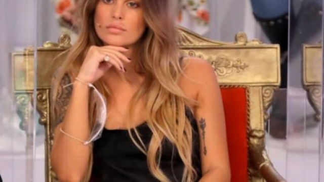 Delia Duran critica nei confronti di Sophie Codegoni e delle principesse etiopi.