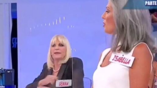 Uomini e donne, Gemma attacca Isabella