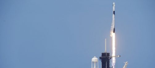 Bilion&aacute;rio e mais 3 civis fazem a segunda viagem ao espa&ccedil;o (Divulga&ccedil;&atilde;o/SpaceX)