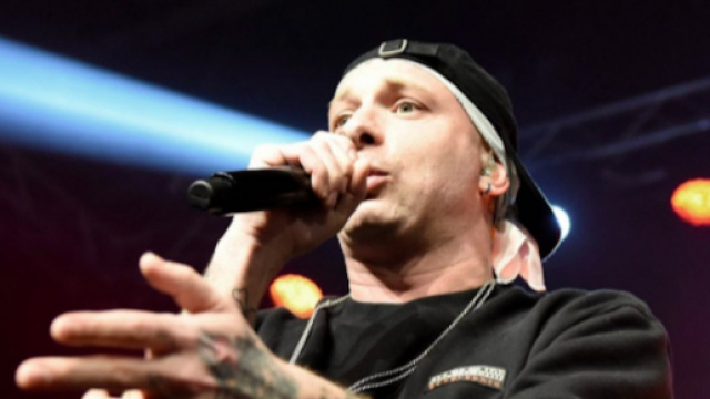 Clementino, rapper classe 1982.