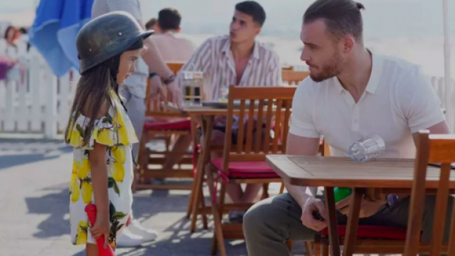 Love is in the air, trama turca: Serkan rischia di apprendere che Kiraz sia figlia di Eda.