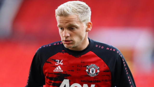 Inter su Donny Van De Beek del Manchester United.