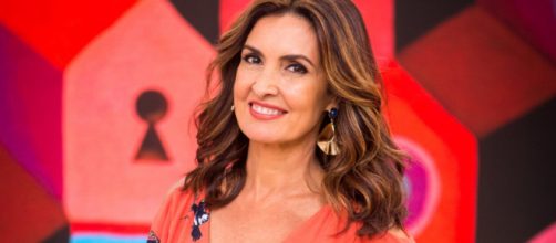 F&aacute;tima Bernardes ganha felicita&ccedil;&otilde;es (Reprodu&ccedil;&atilde;o/TV Globo)