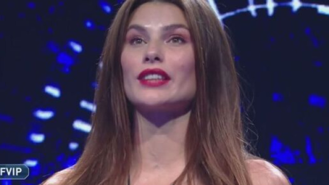 La Fazenda: Dayane Mello &egrave; stata offesa da un concorrente.