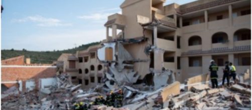 El edificio de Pe&ntilde;&iacute;scola donde resid&iacute;a Bienvenido y su familia totalmente derrumbado (RRSS)