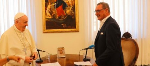 El papa Francisco le ha dicho a Carlos Herrera con Herrera (Twitter @HerreraenlaCOPE)