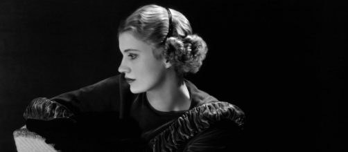 Lee Miller Self Portrait (Image source: The Lee Miller Archives)