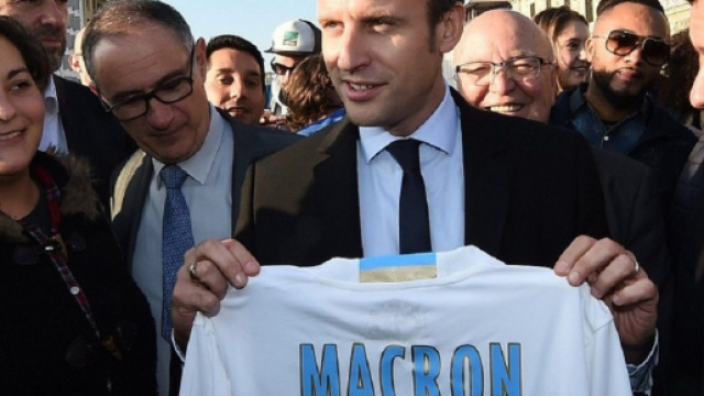 Macron souhaite &agrave; l'OM de gagner la Coupe de France (capture YouTube)