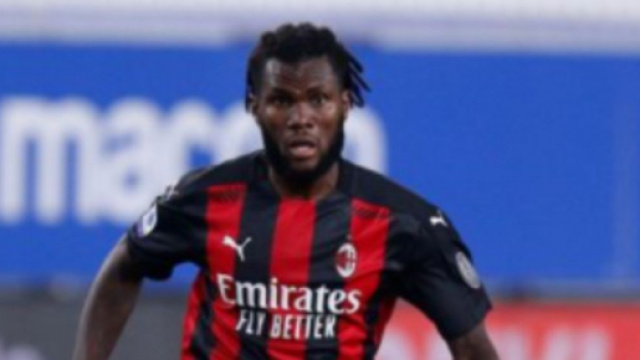 Frank Kessi&eacute;, centrocampista del Milan.