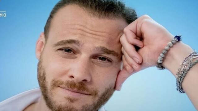 Kerem B&uuml;rsin: l'attore di Love is in the air parla a Verissimo del suo legame con Hande.