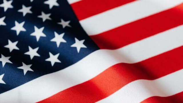 USA, la Casa Bianca d&agrave; il via libera ai viaggi internazionali verso gli Stati Uniti.