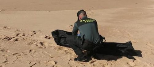 Contin&uacute;an apareciendo restos sin vida en las playas de Almer&iacute;a (Guardia Civil)