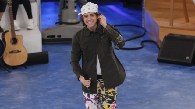 Sangiovanni si racconta: il successo e la gestione del gossip.