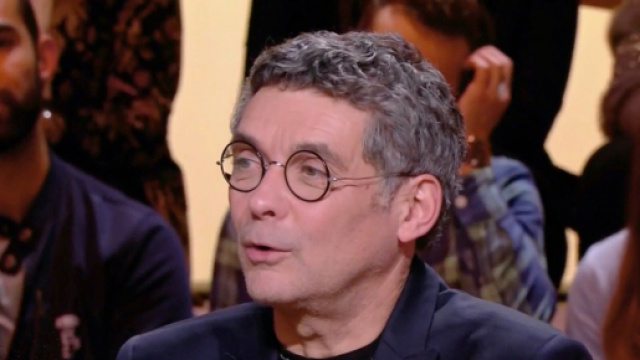 L&rsquo;ancien chroniqueur de TPMP Thierry Moreau. Source : capture d&rsquo;&eacute;cran, France 2