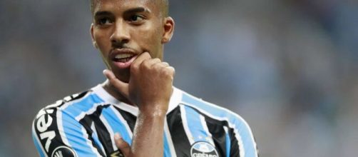 Jean Pyerre tem futuro incerto no Gr&ecirc;mio (Lucas Uebel/Gr&ecirc;mio)
